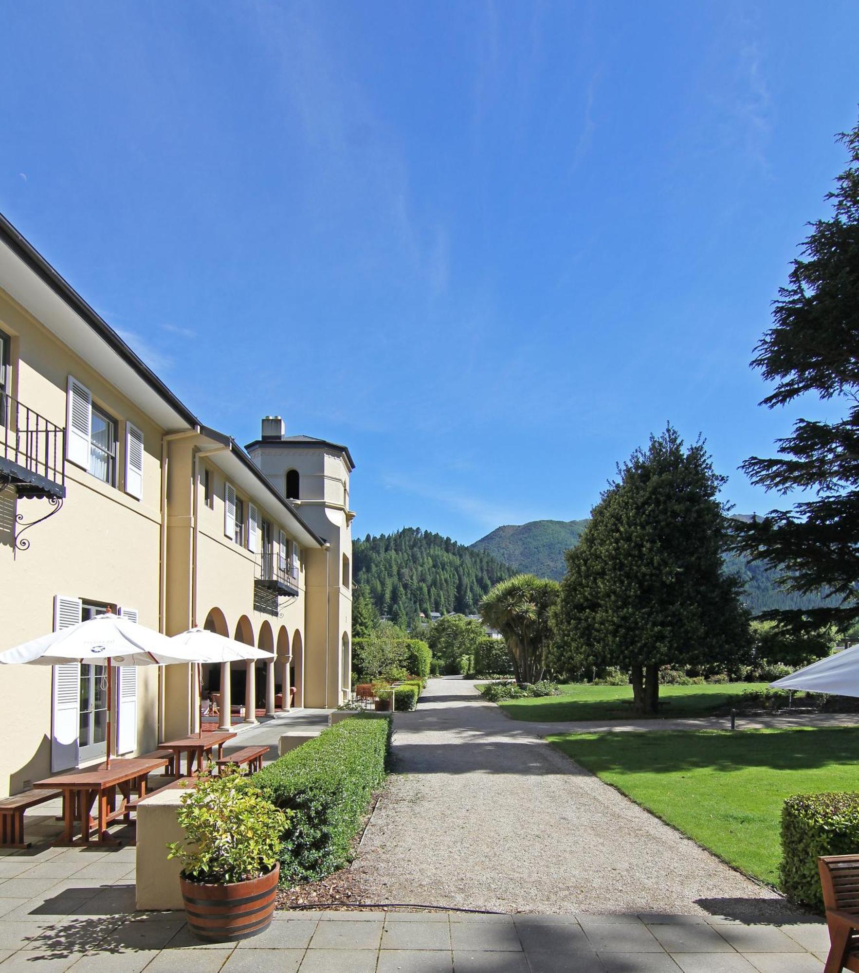 Hanmer Springs Hotel Eksteriør billede
